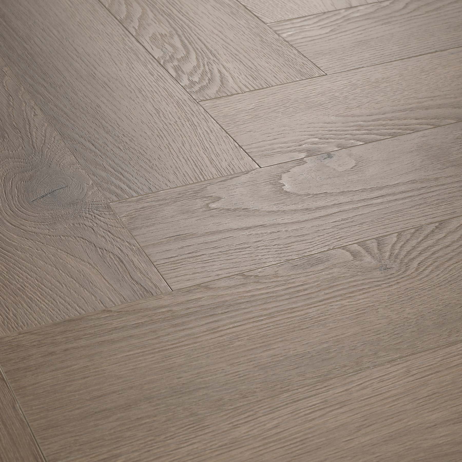 Andalusian Oak 10mm Herringbone