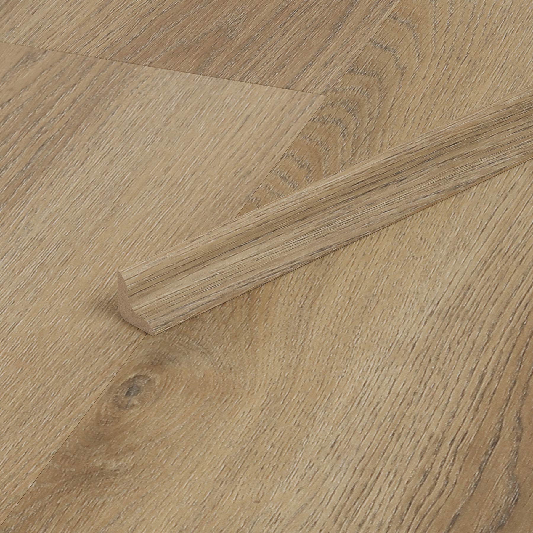 Rich Summer Oak 1.2m Scotia Bead
