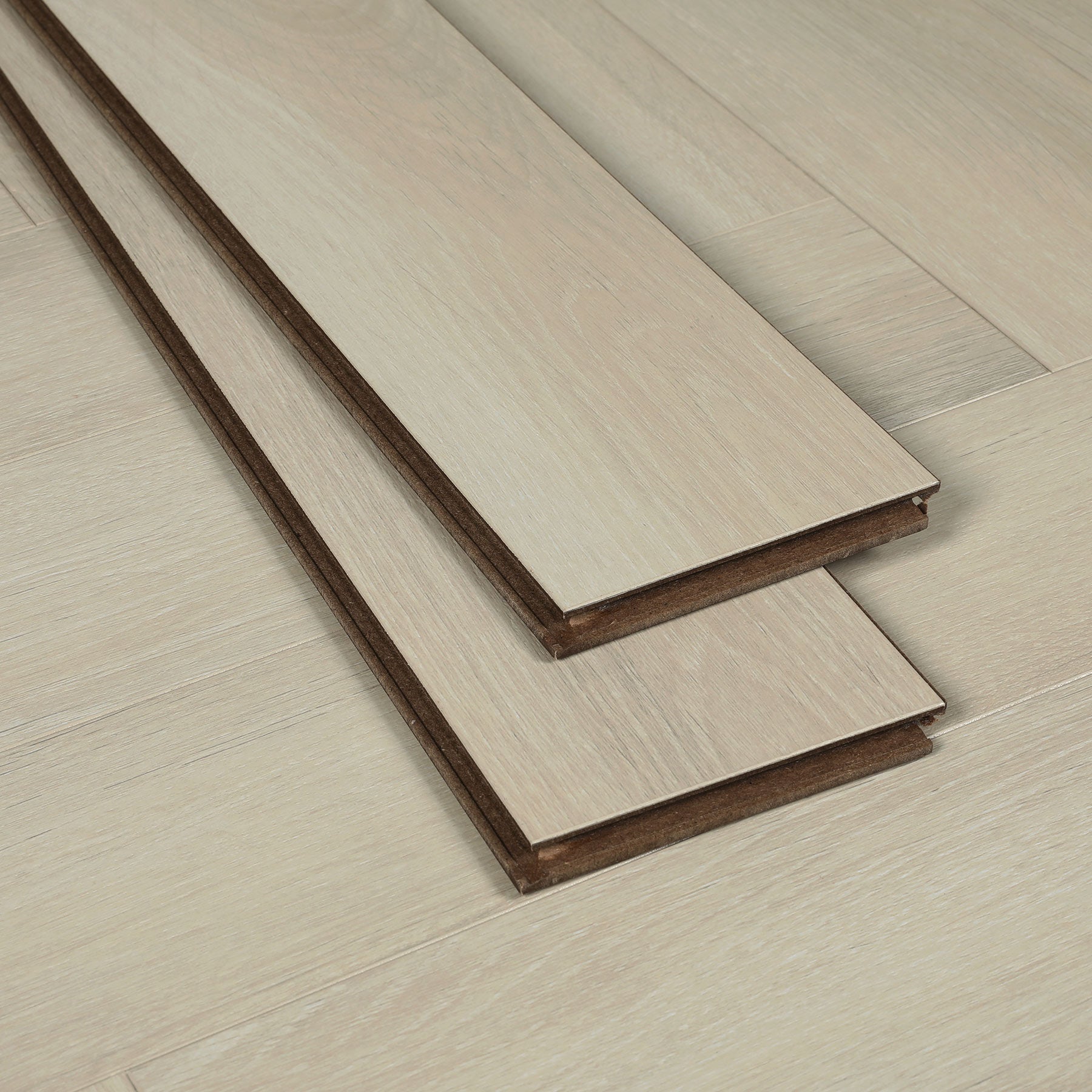 Sample: Soft Ash 10mm Herringbone